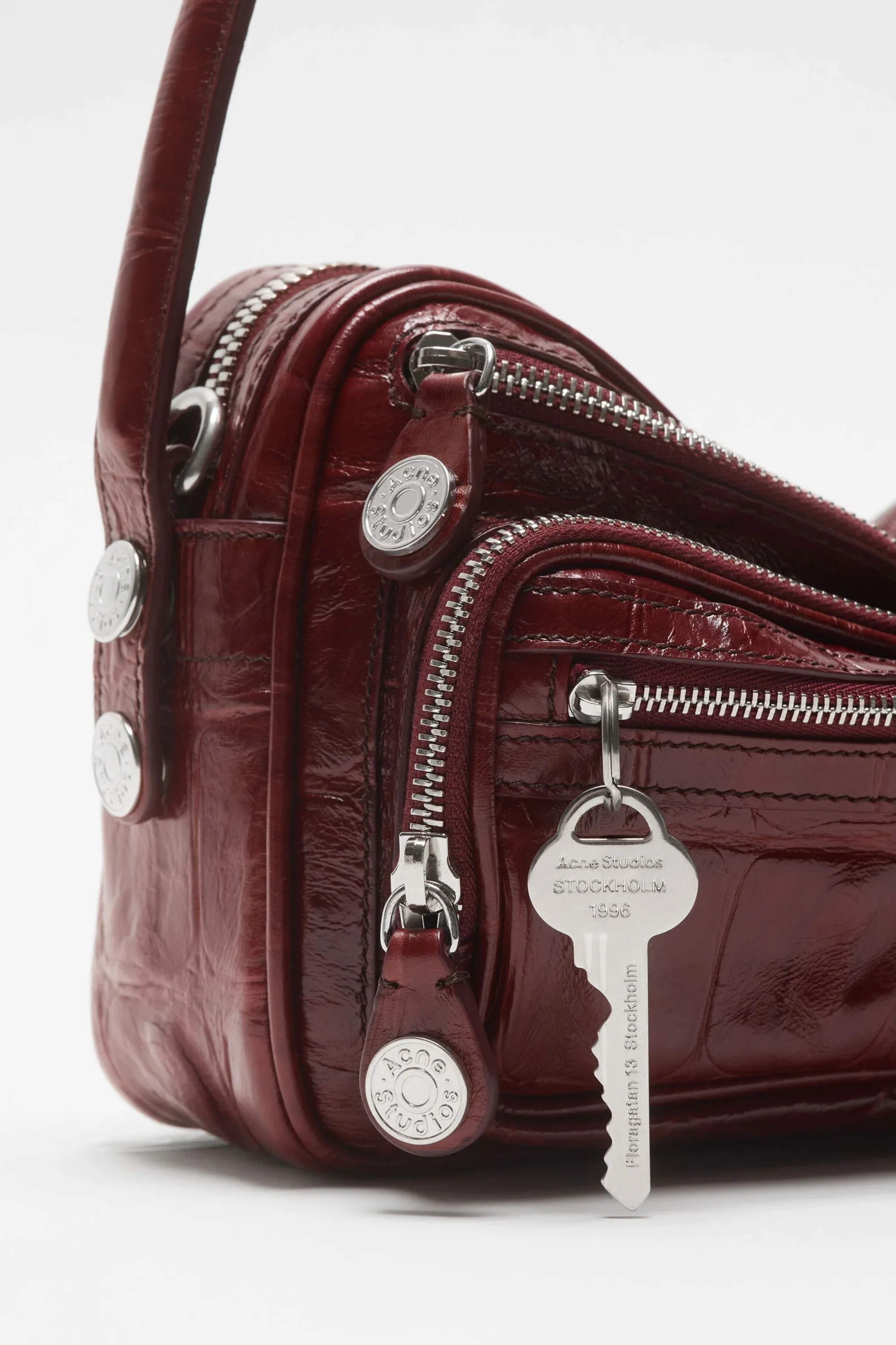 Camero Party Shoulder Bag Croco Burgundy - Image 4