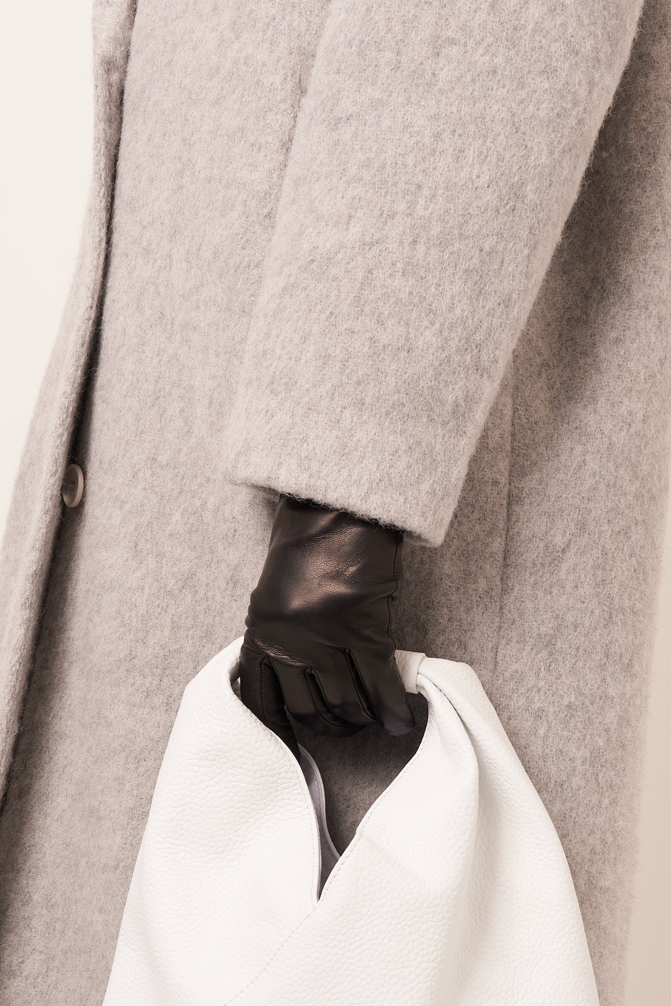 Billie Gloves Black - Image 3