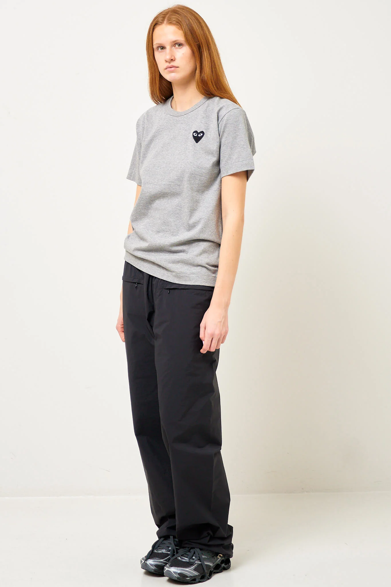 Black Heart T-shirt Grey - Image 7