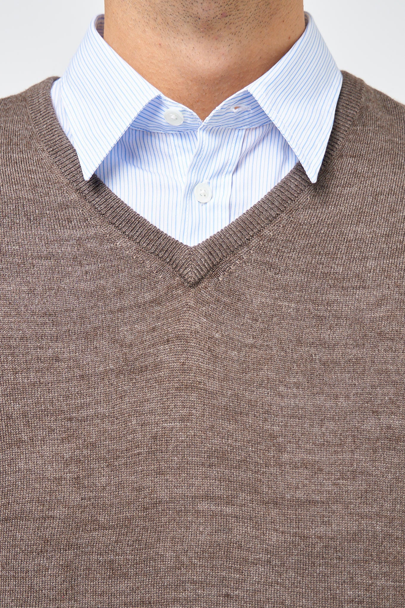 Carlo Merino V-Neck Knit Brown Melange - Image 3