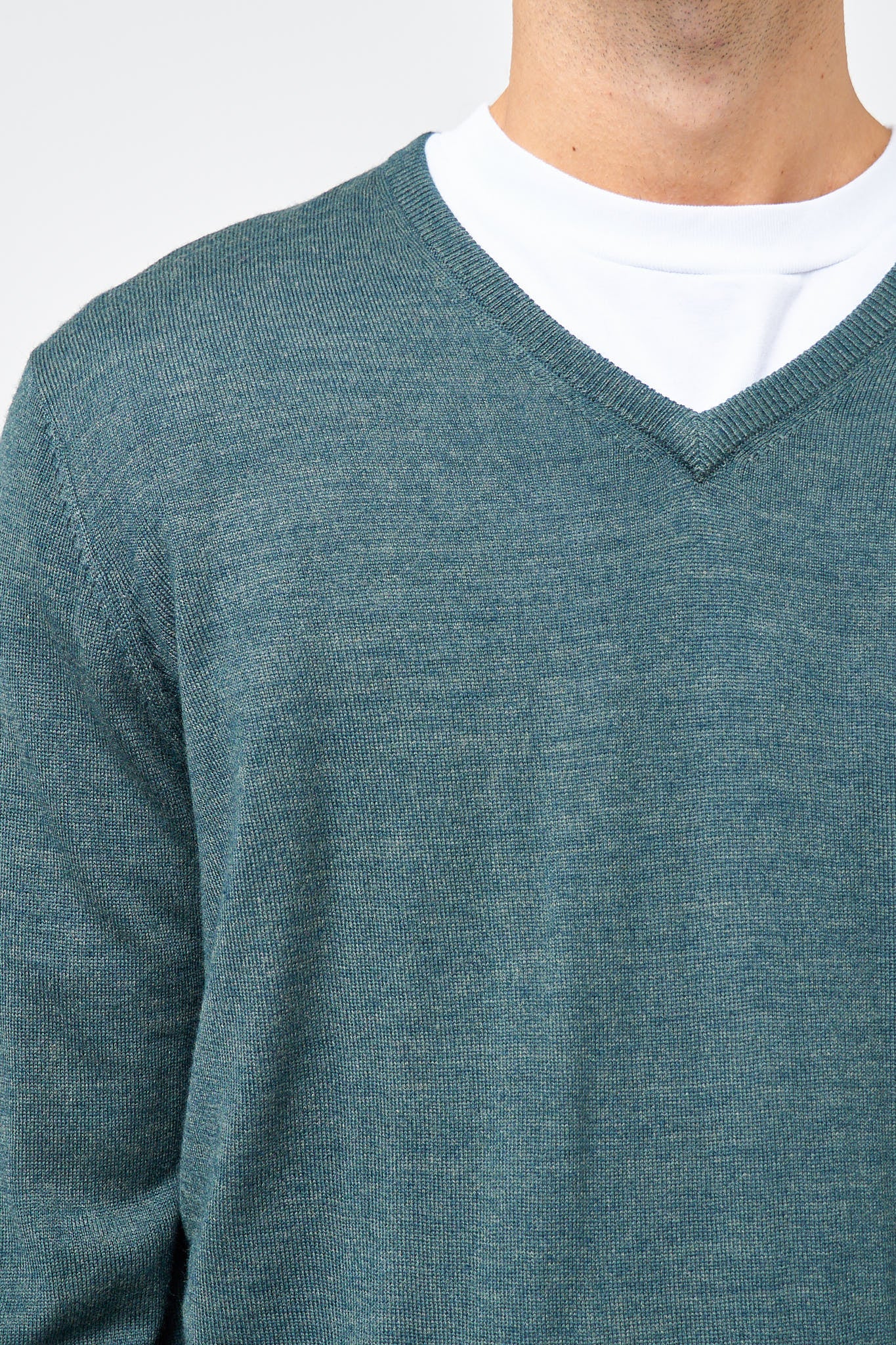 Carlo Merino V-Neck Knit Green Melange - Image 2