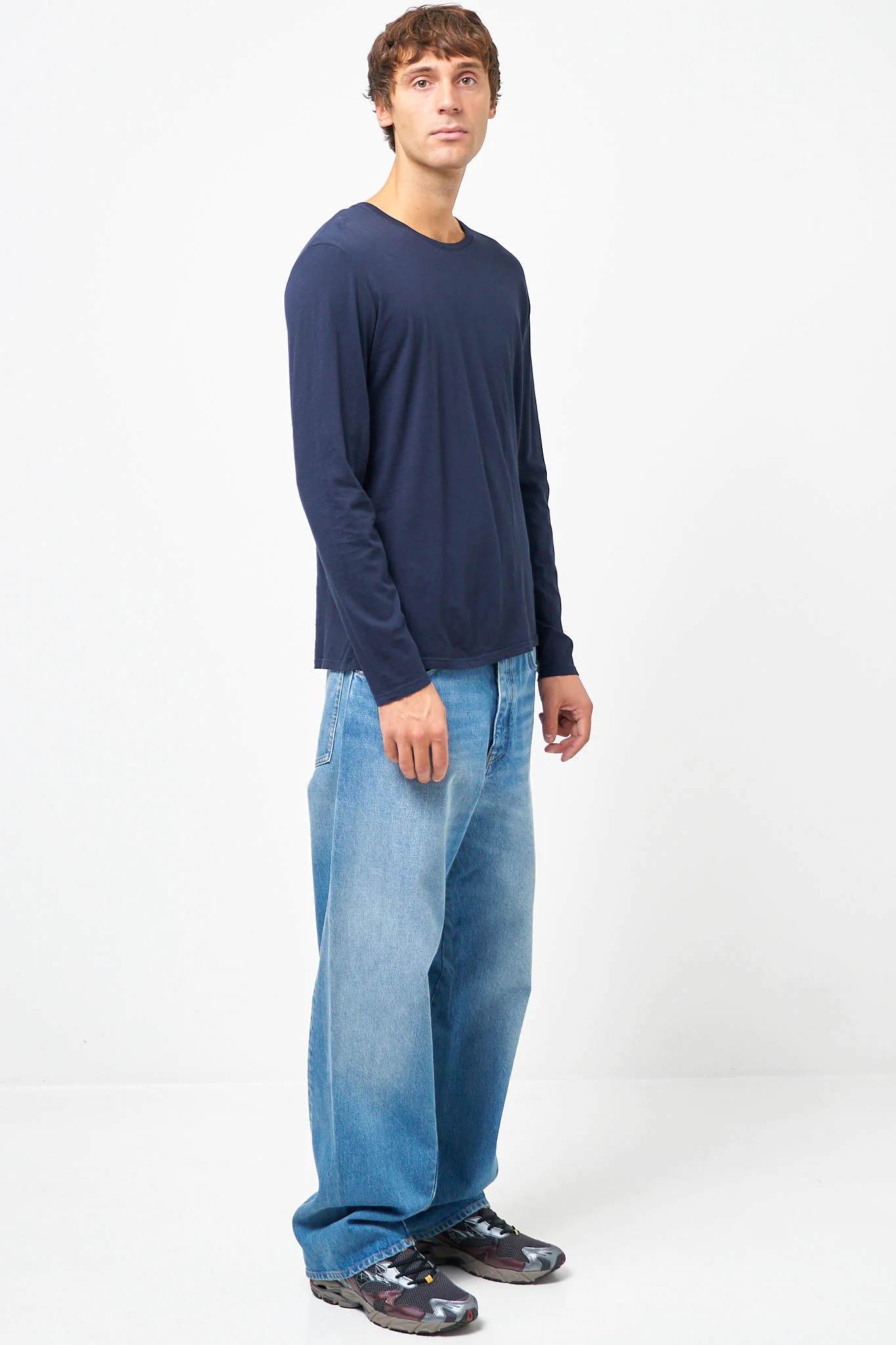 Decatur LS T-shirt Caviar - Image 2