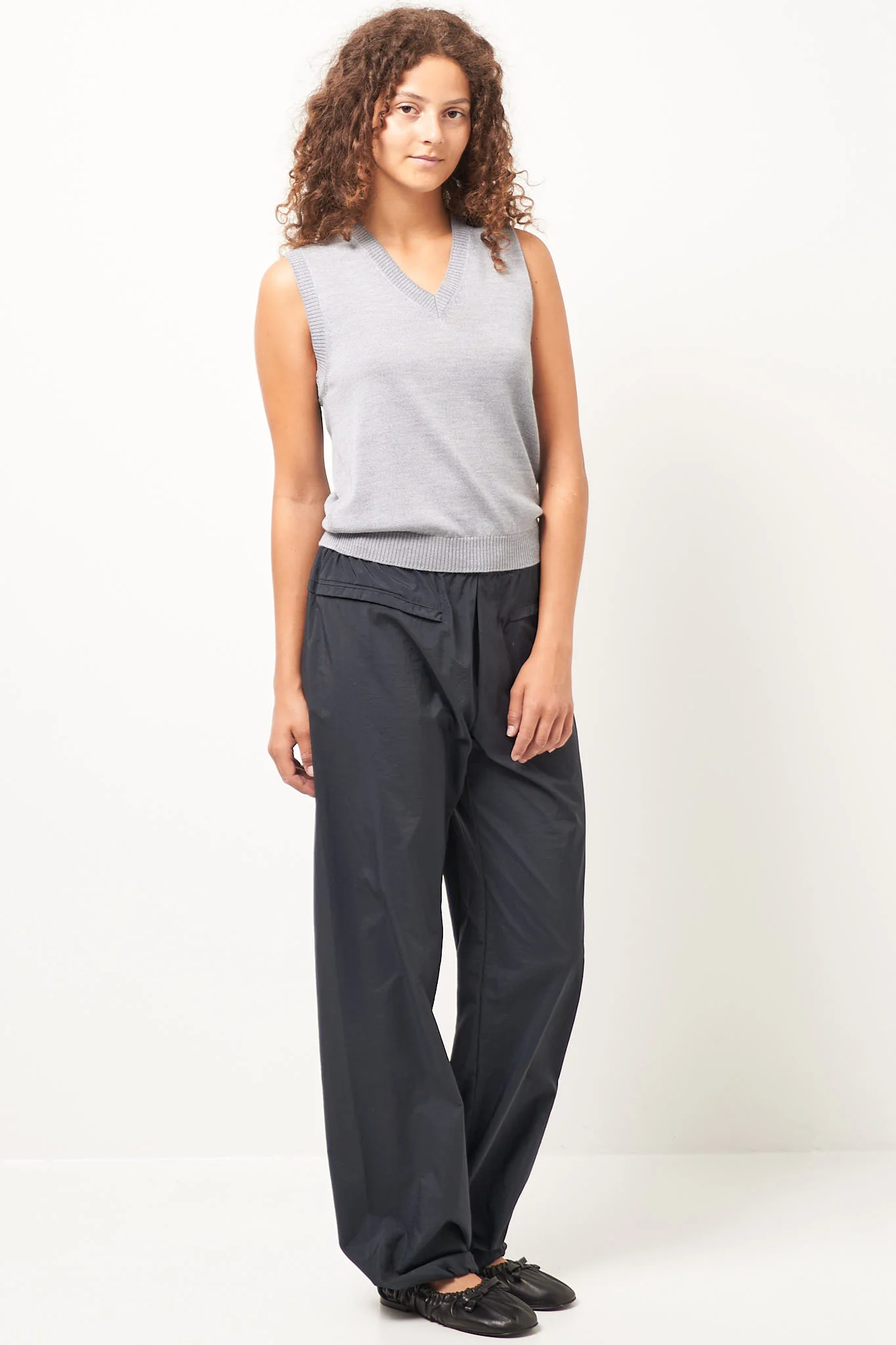 Ester Silk Vest City Grey - Image 5