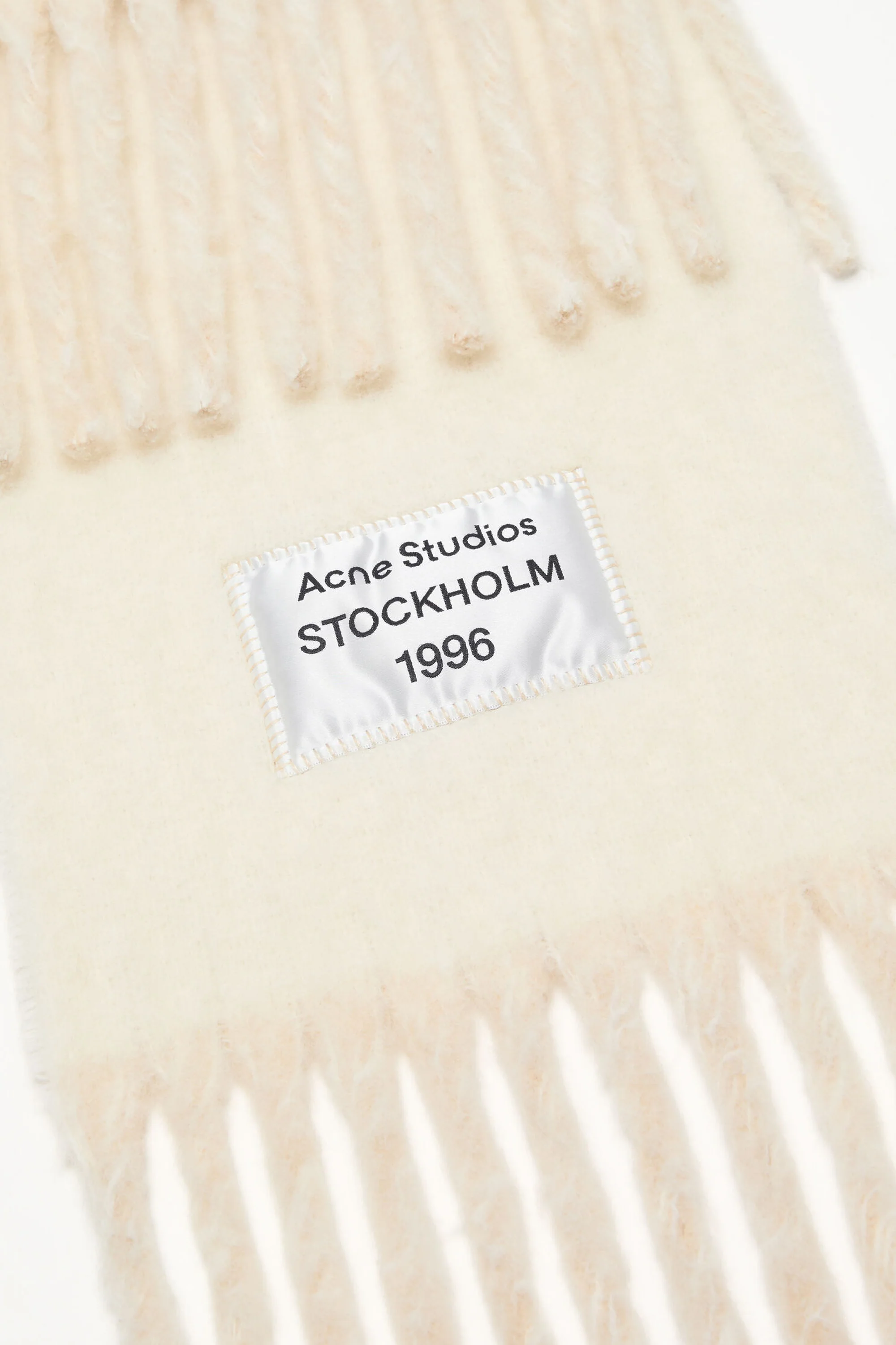 Fringed Scarf Logo Label White/Beige - Image 2