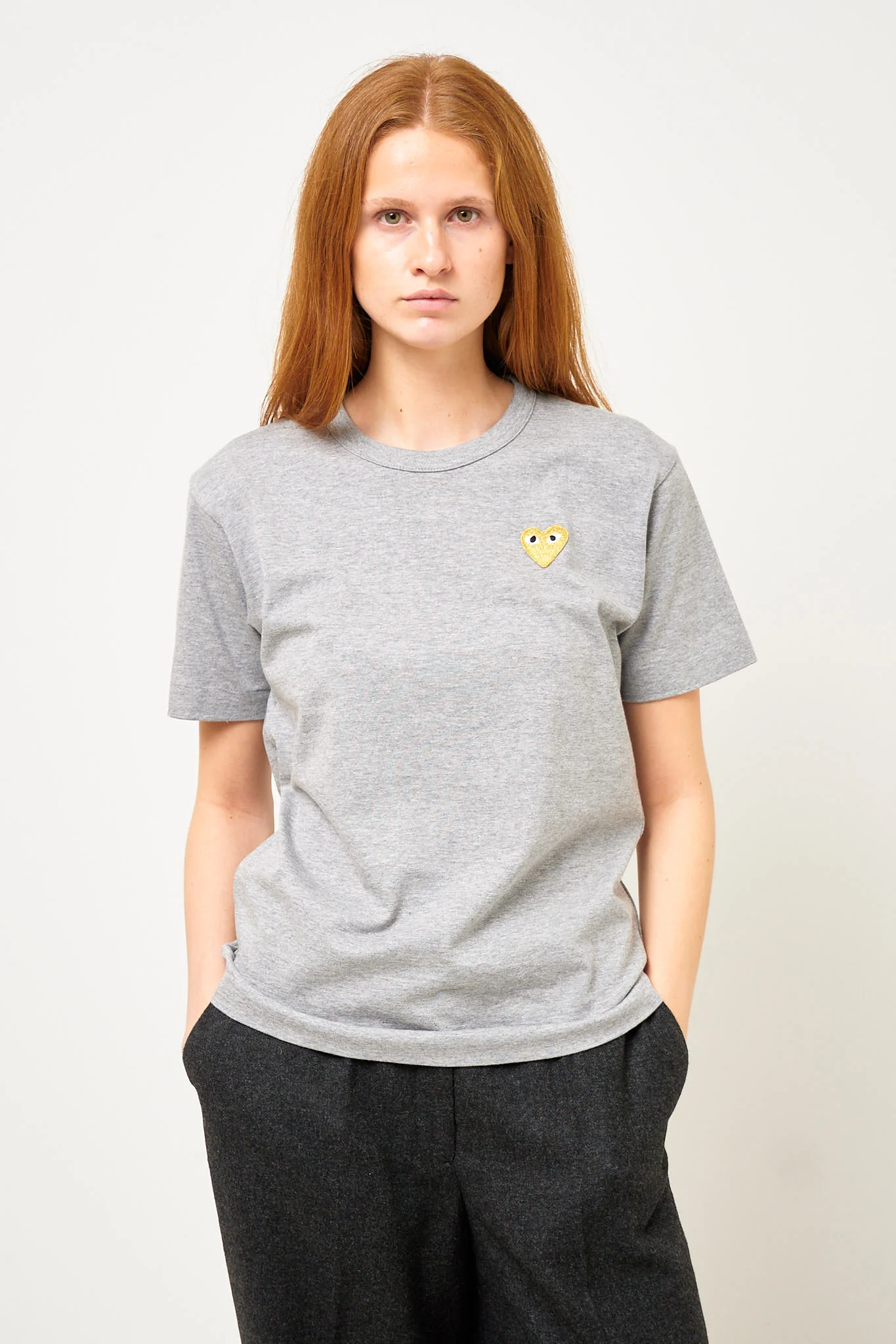 Gold Heart T-shirt Grey - Image 10