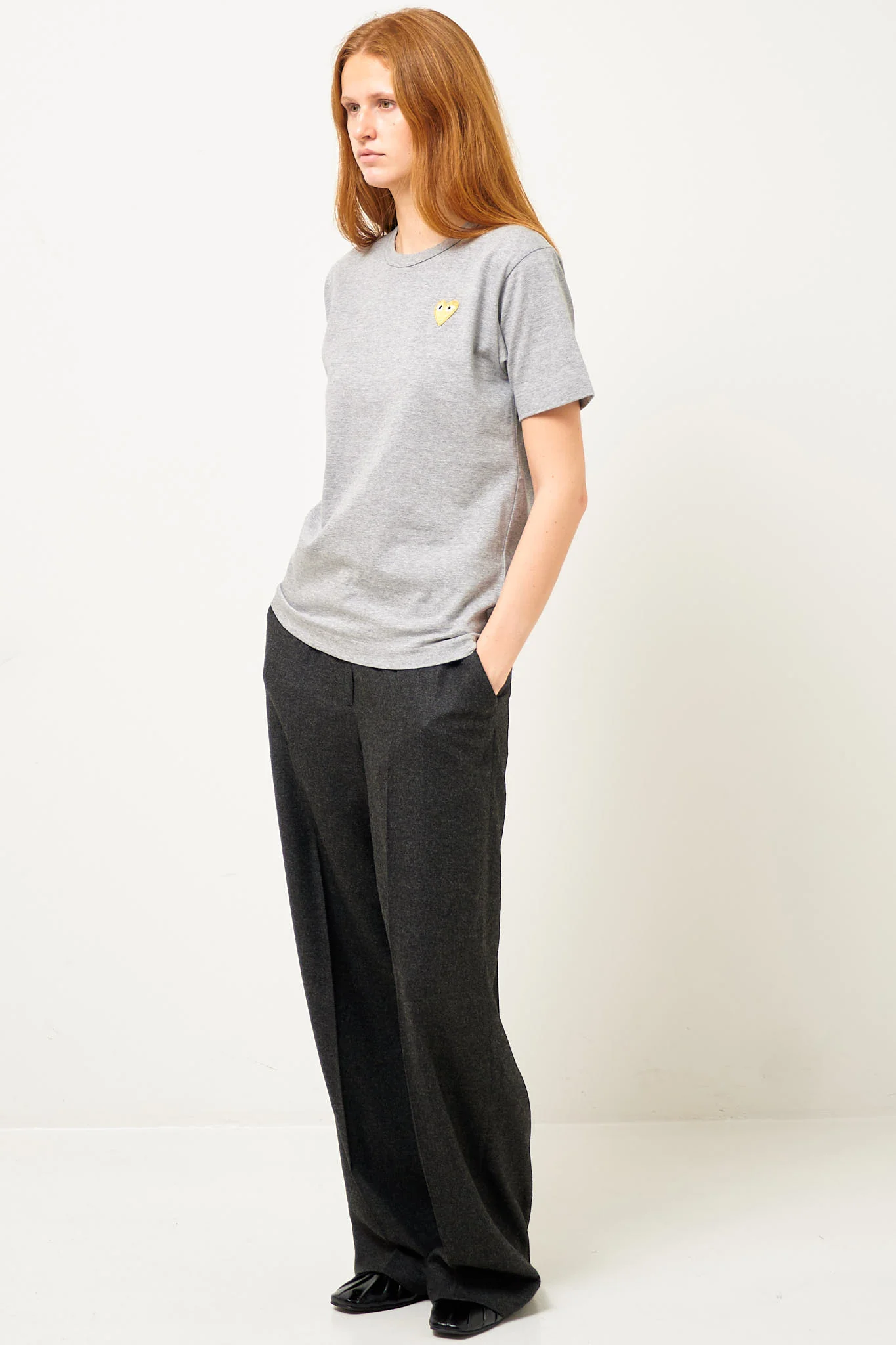 Gold Heart T-shirt Grey - Image 8