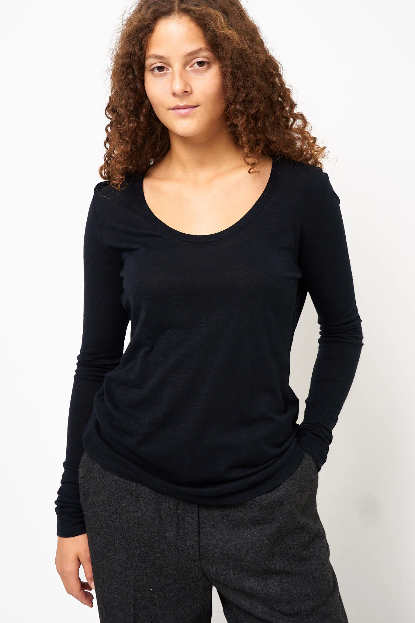 Jacksonville Round Neck LS T-shirt Black - Image 4