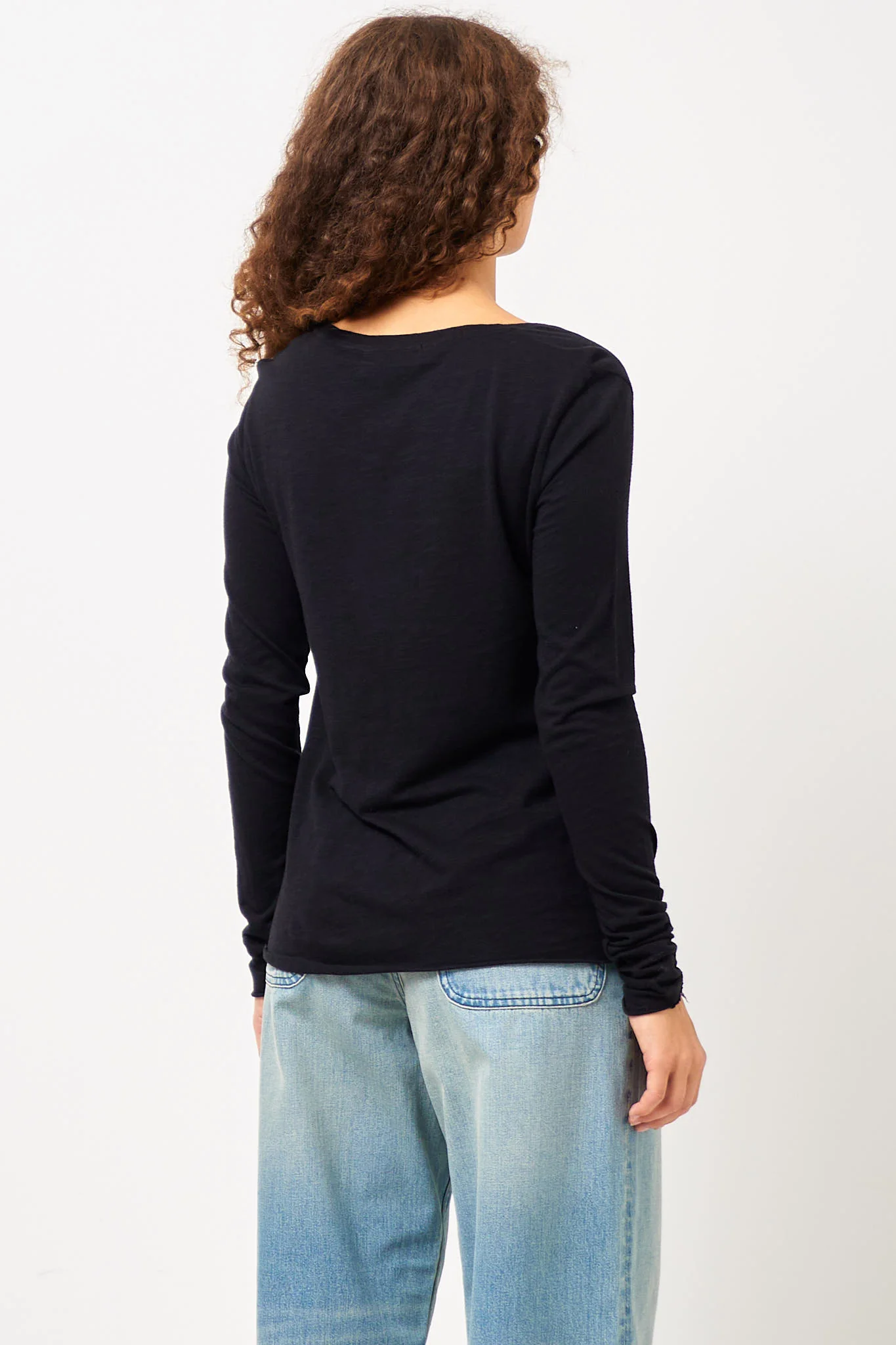 Jacksonville V-neck LS T-shirt Black - Image 6