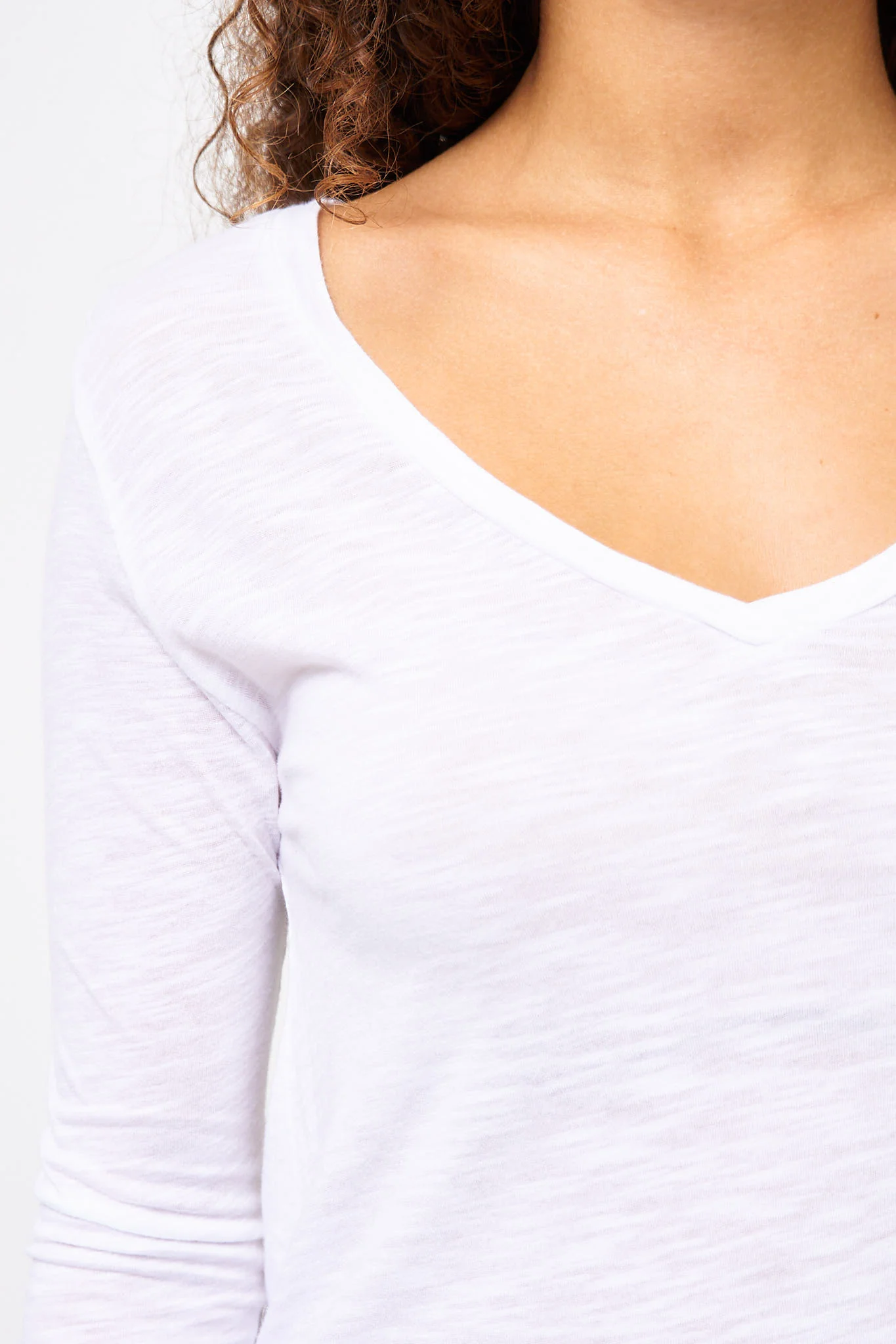 Jacksonville V-neck LS T-shirt White - Image 3