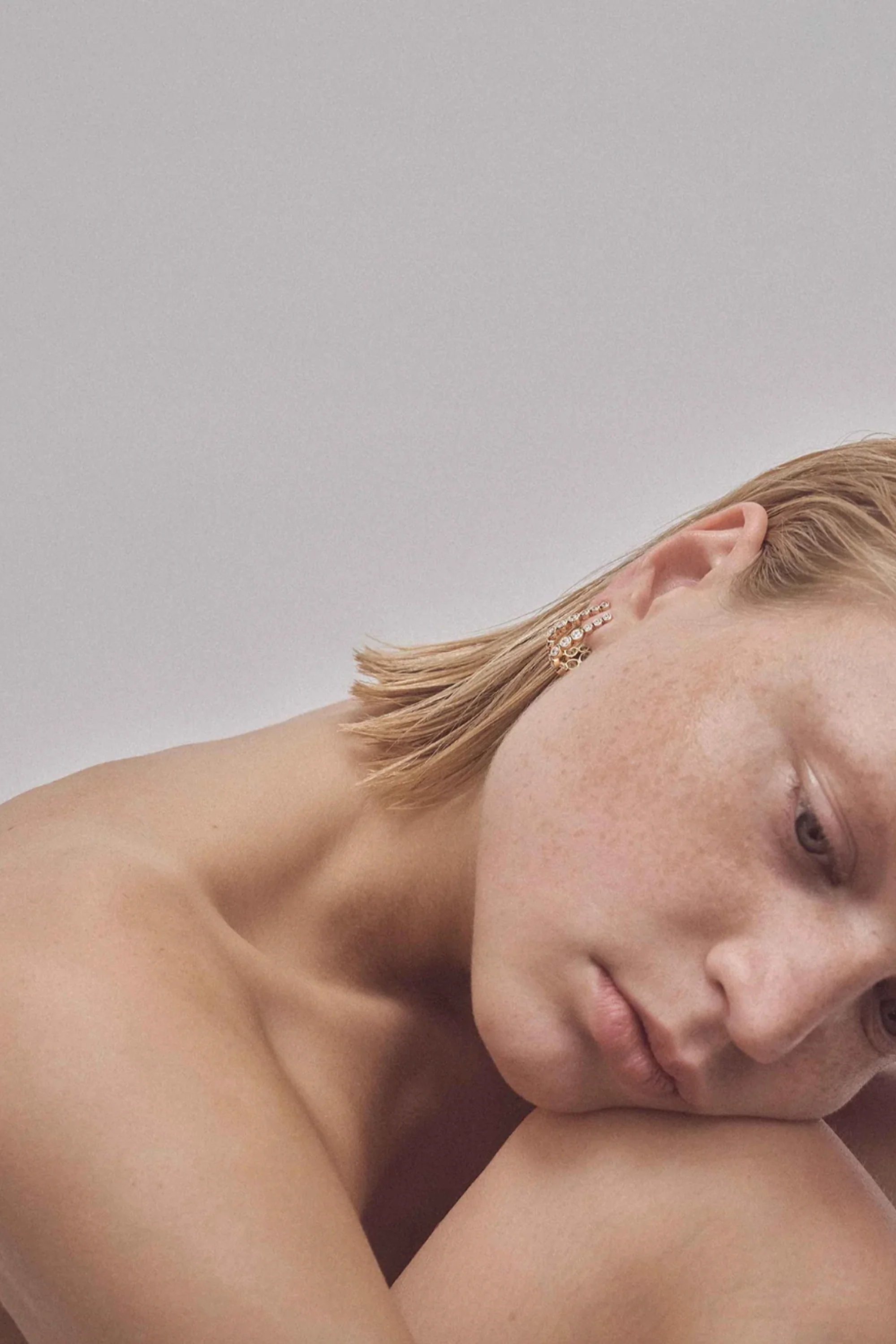 Oda Earring Gold - Image 2