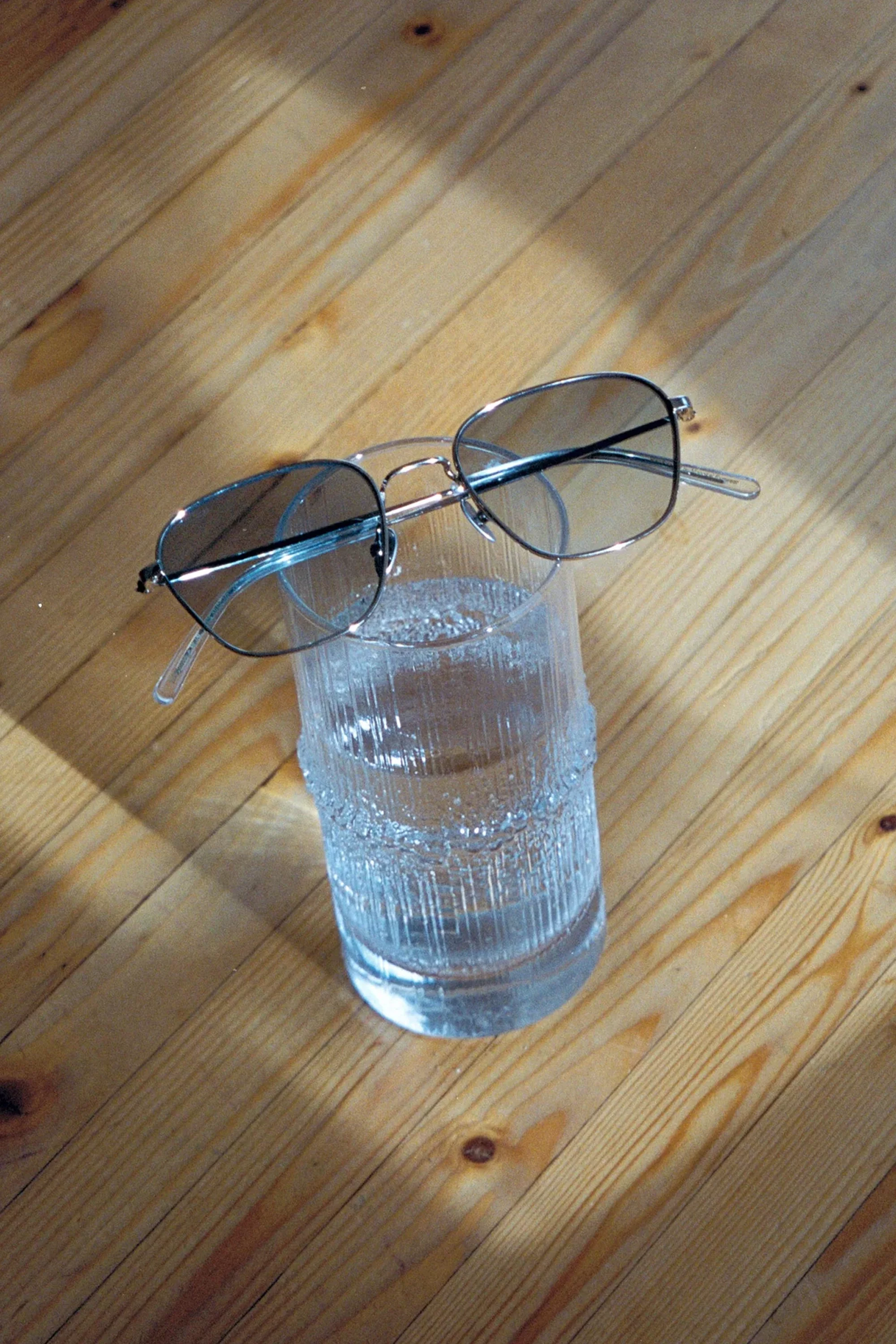 Otis Silver/Blue Gradient Lens - Image 2