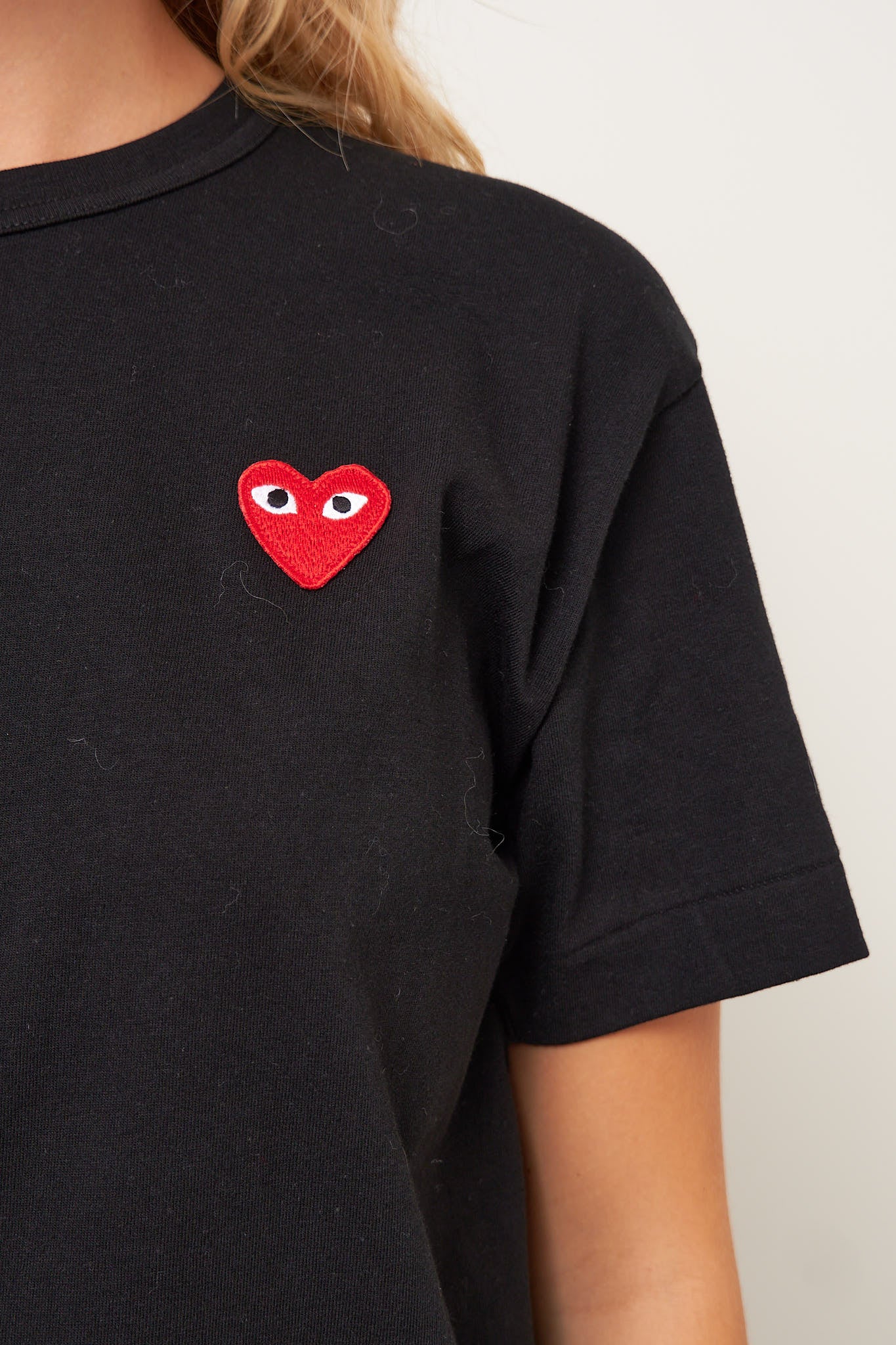 Red Heart T-shirt Black - Image 2
