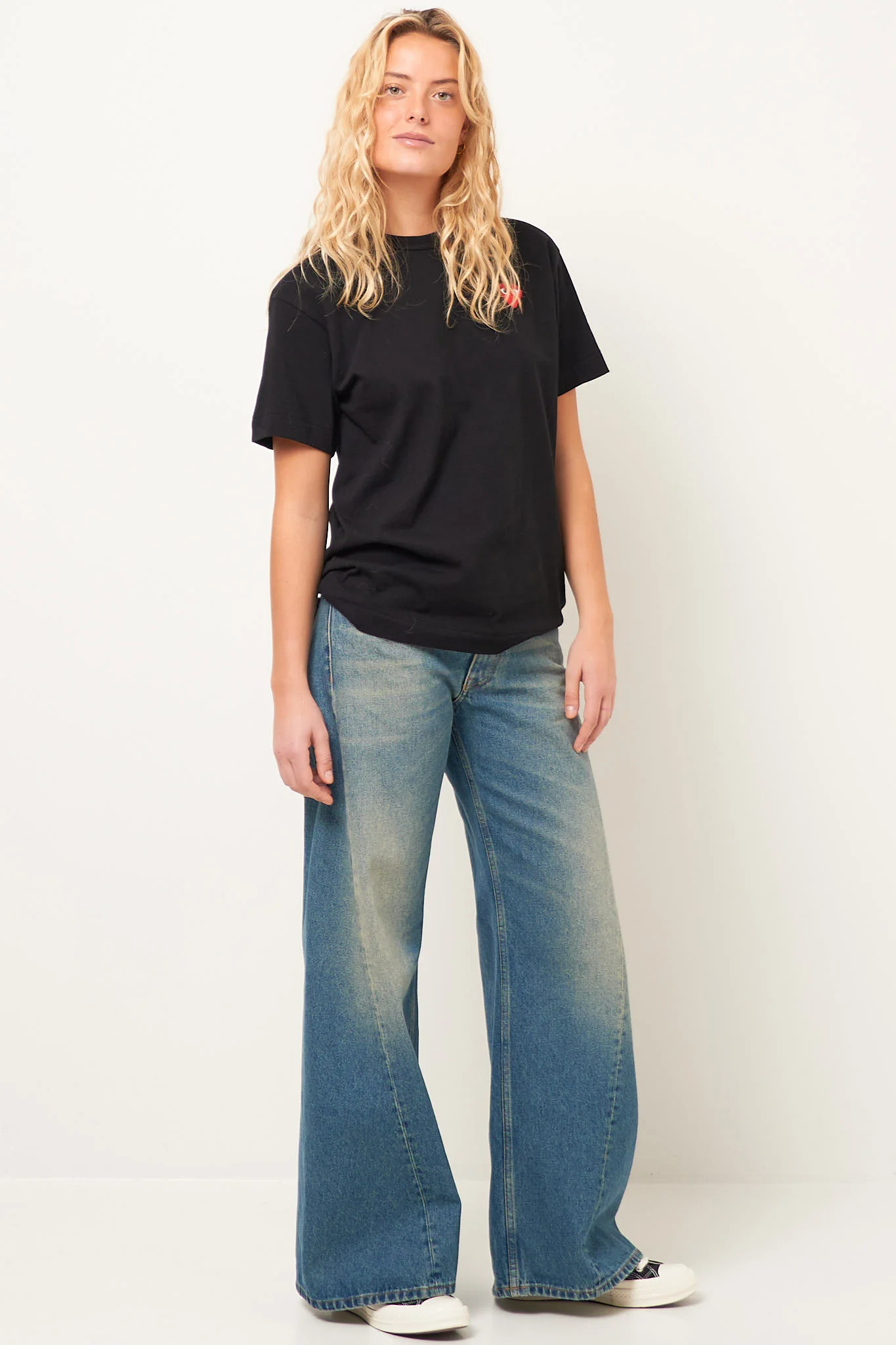 Red Heart T-shirt Black - Image 3