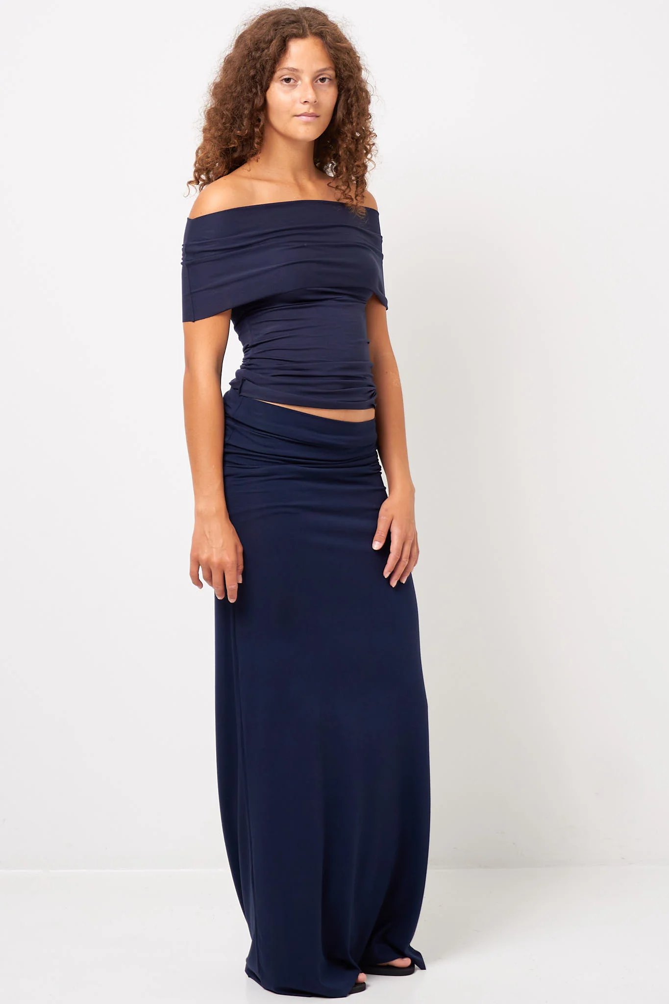 S/S Off-Shoulder Top Navy - Image 4
