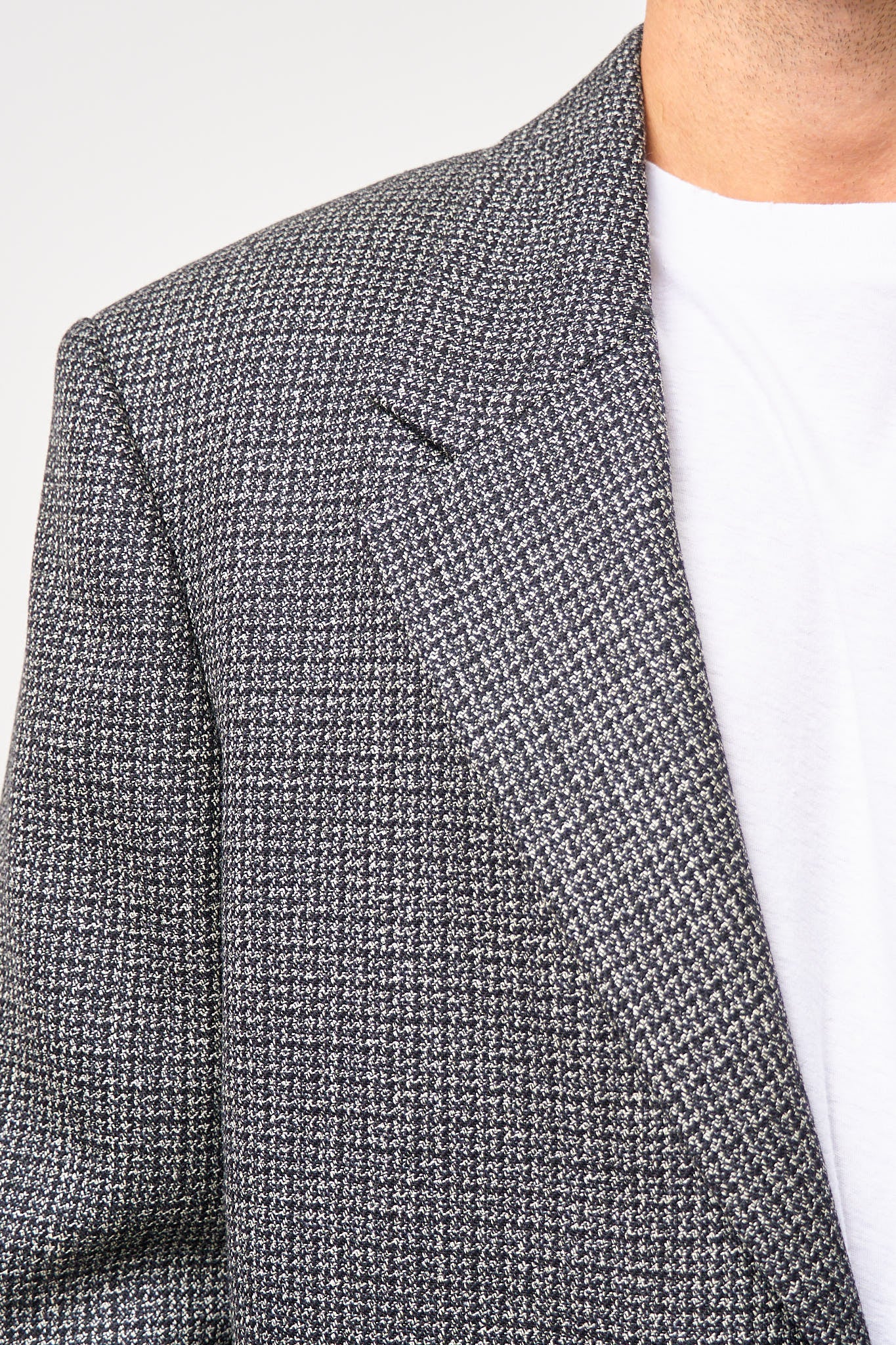 Single-Breasted Wool Overcoat Black/White - Image 6