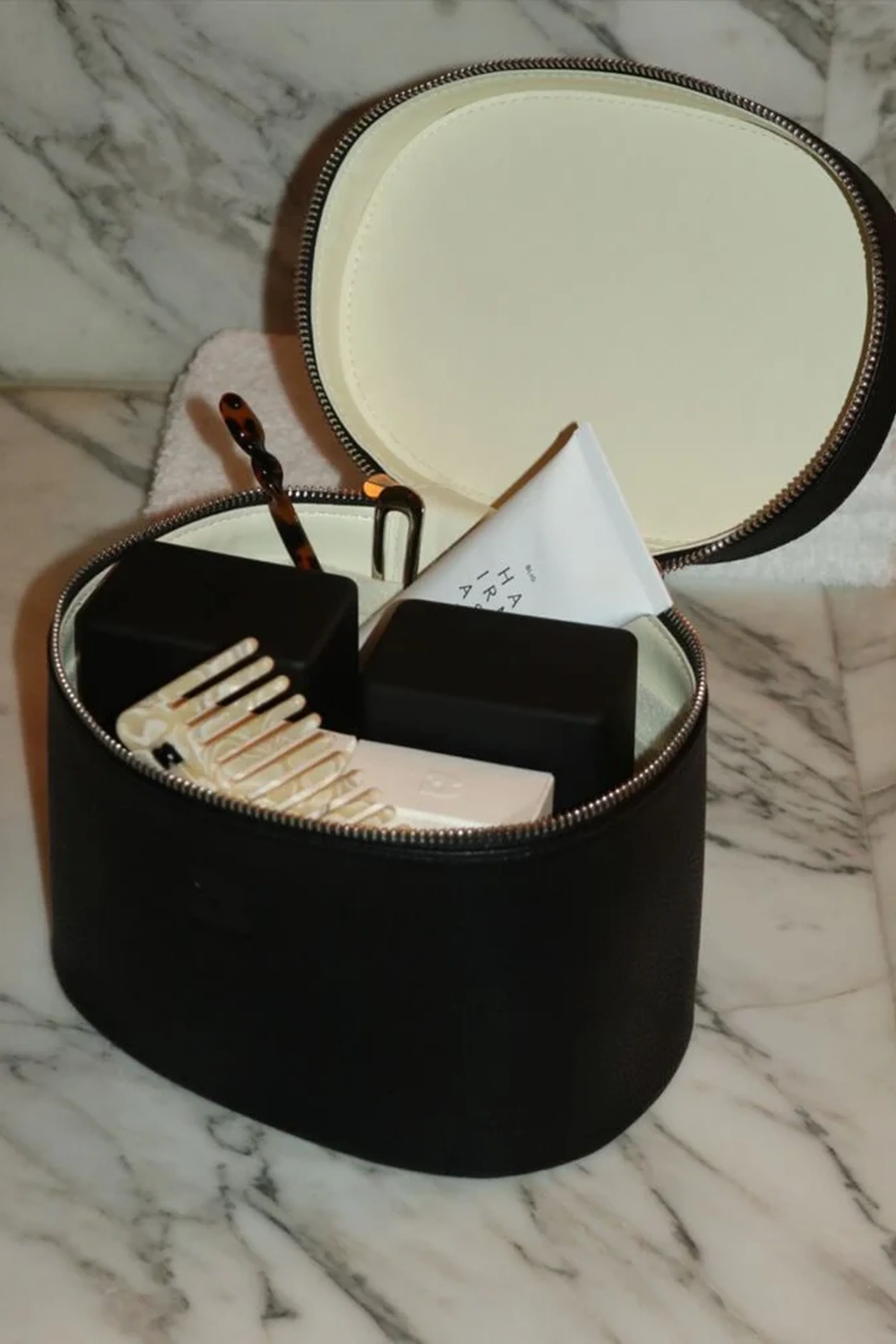 Essential Bag - Image 2
