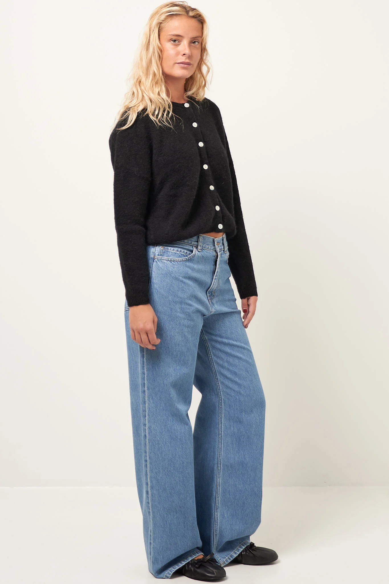 Vitow Cardigan Black - Image 2