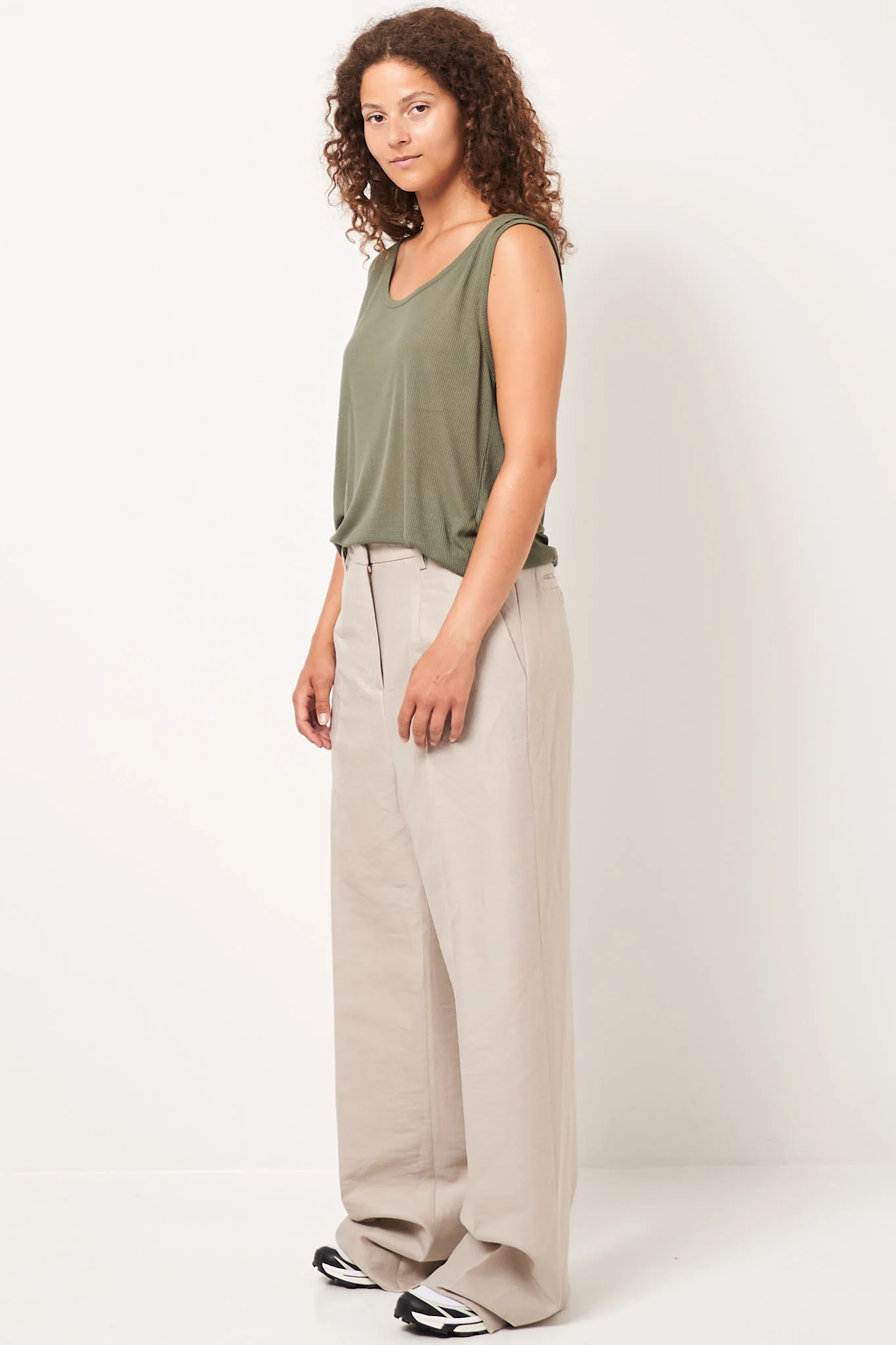 Wen Tank Top Moss Green - Image 3