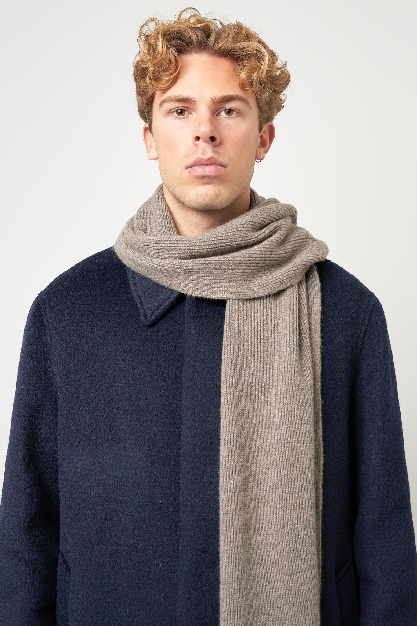 Windsor Cashmere Scarf Taupe - Image 3